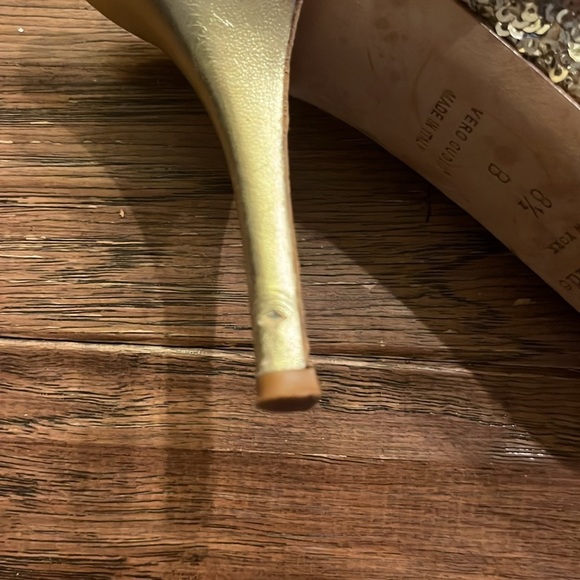 Kate Spade Charm Gold Bow Peep Toe Heels Size 8.5 - Picture 10 of 12